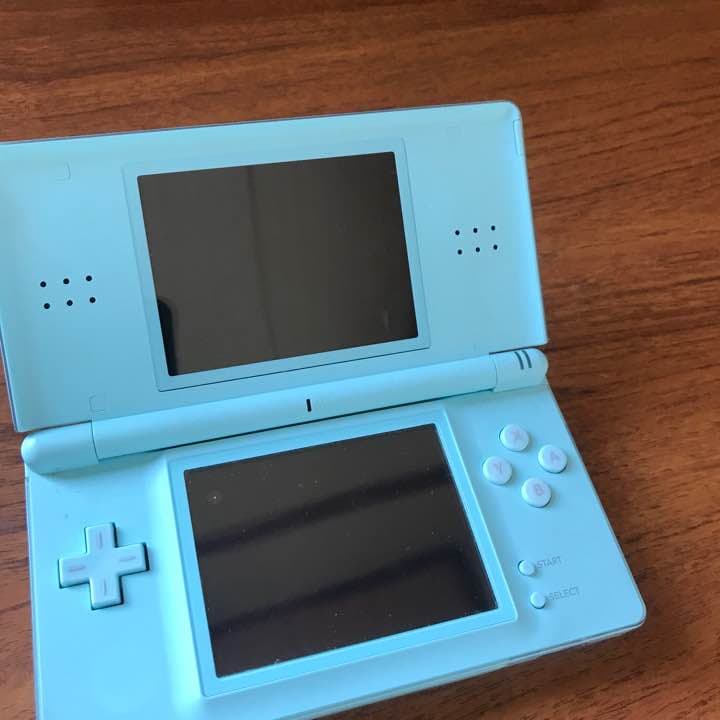 ニンテンドーDS lite ライトブルー＋充電器