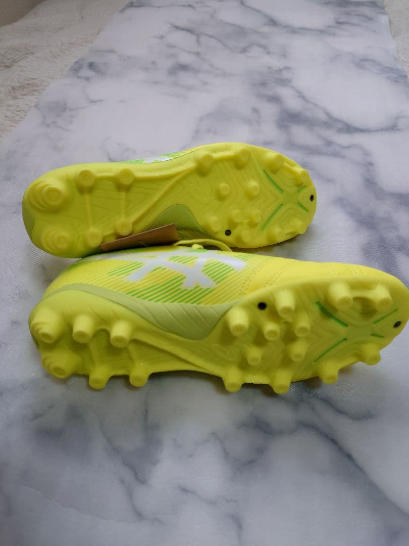 asics 新品 ウルトレッツア3 JR GS 24cm サッカーシューズ