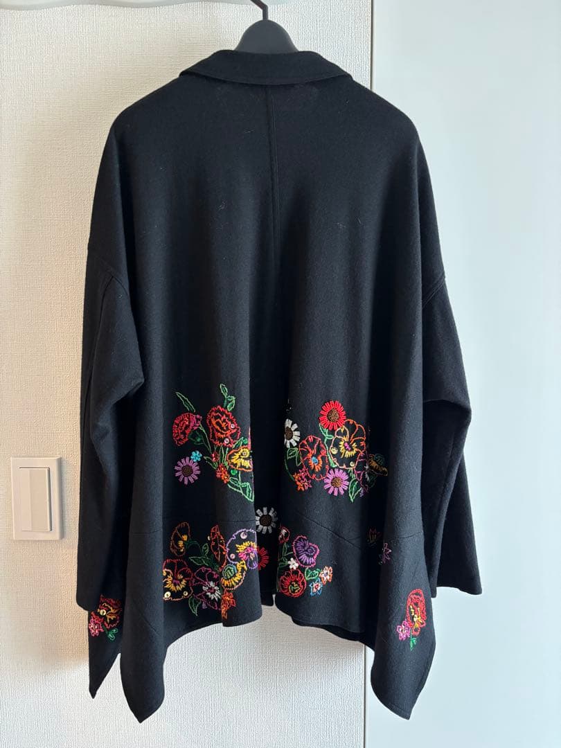 美品　トクコプルミェヴォル　カーディガン　刺繍羽織　tokuko 1er vol