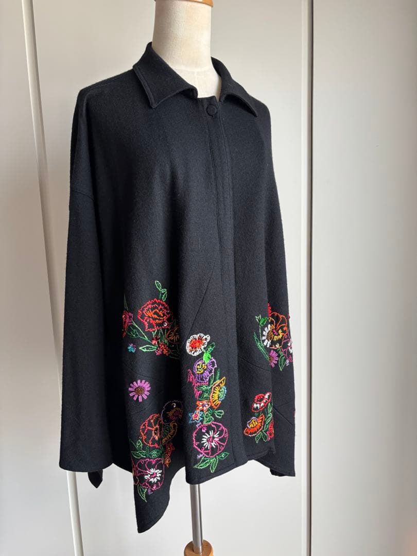 美品　トクコプルミェヴォル　カーディガン　刺繍羽織　tokuko 1er vol