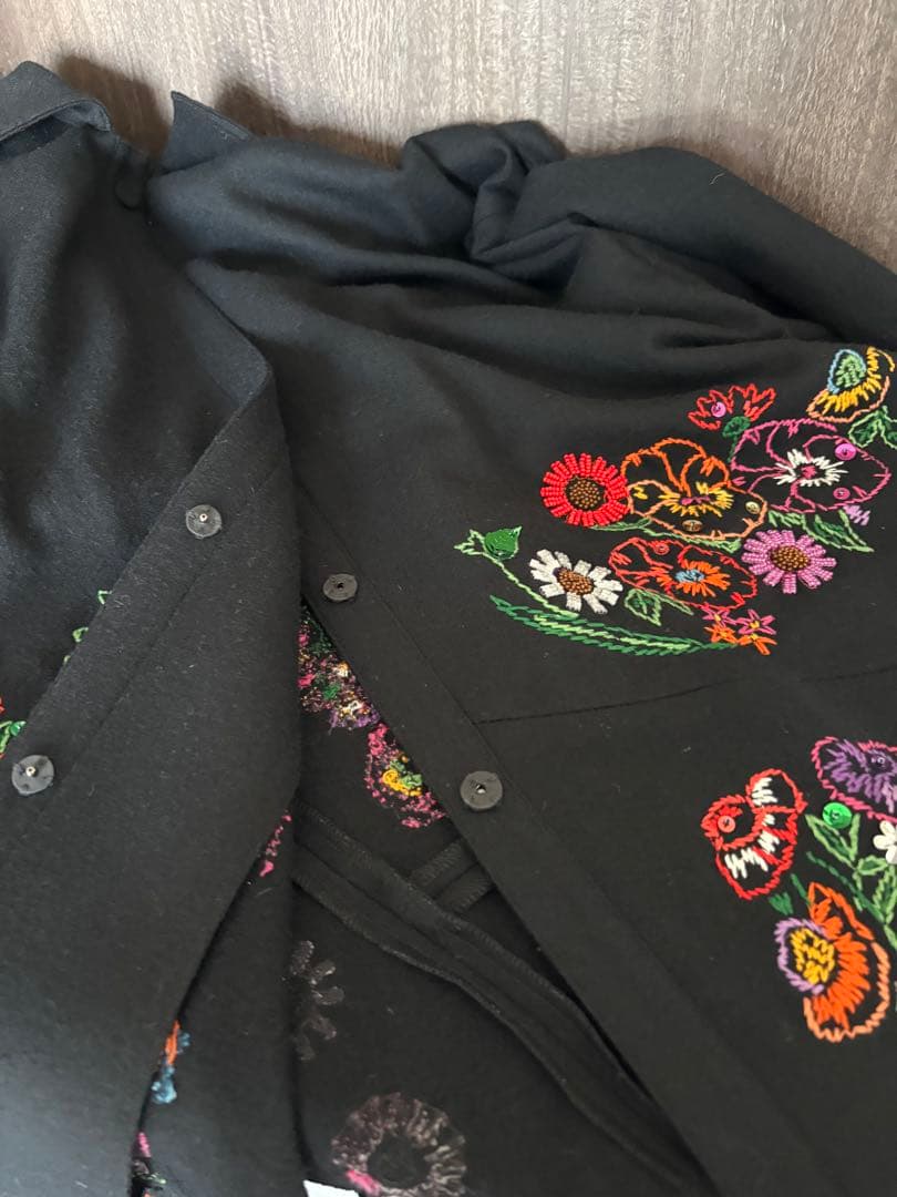 美品　トクコプルミェヴォル　カーディガン　刺繍羽織　tokuko 1er vol