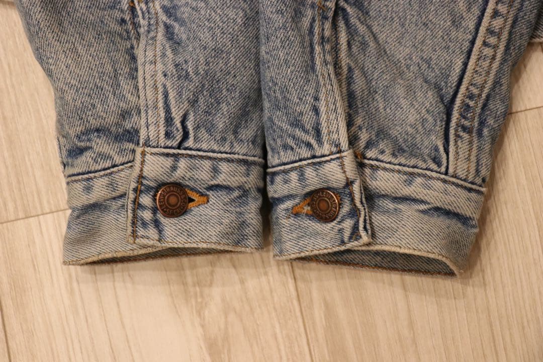 【デニムジャケット】リーバイス　70506 0316