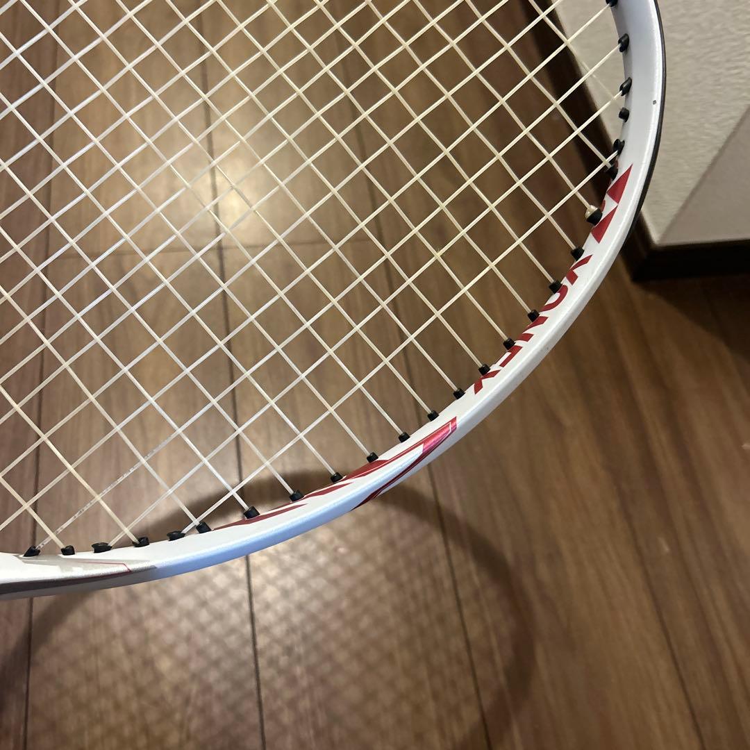 大坂なおみモデル YONEX EZONE ホワイト/ピンク