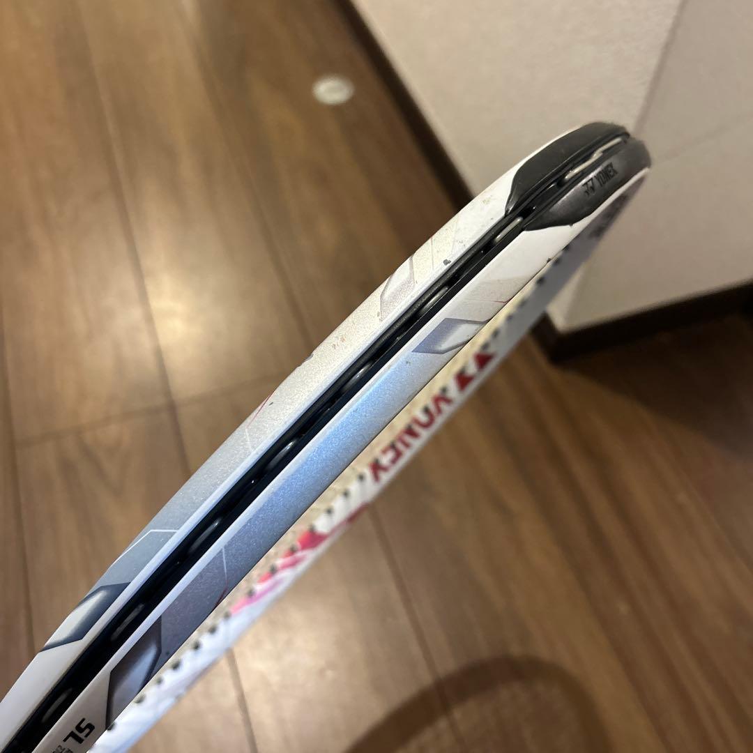 大坂なおみモデル YONEX EZONE ホワイト/ピンク