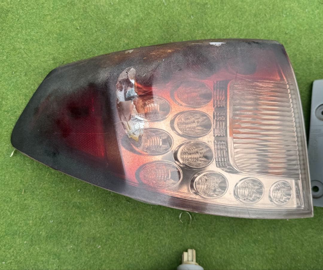 スバル　インプレッサ　WRX STI テールライト