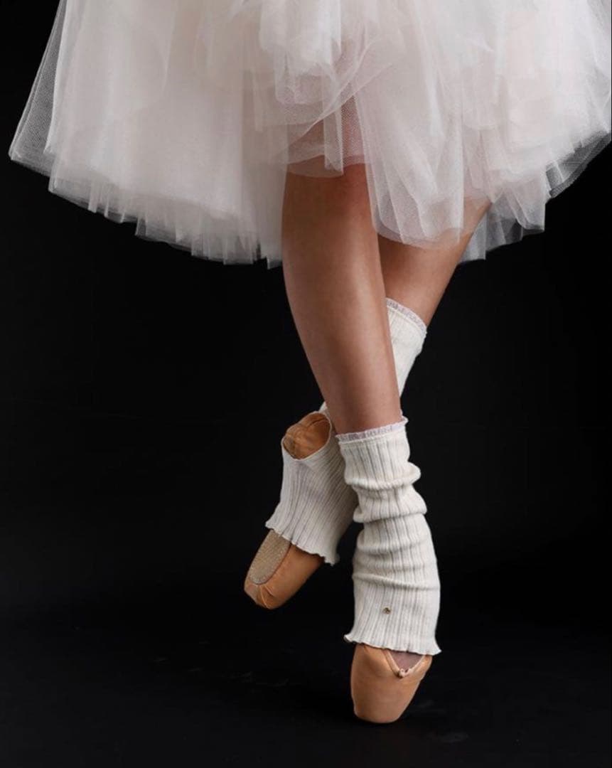 新品未使用　LEVDANCE レヴダンス　レッグウォーマー