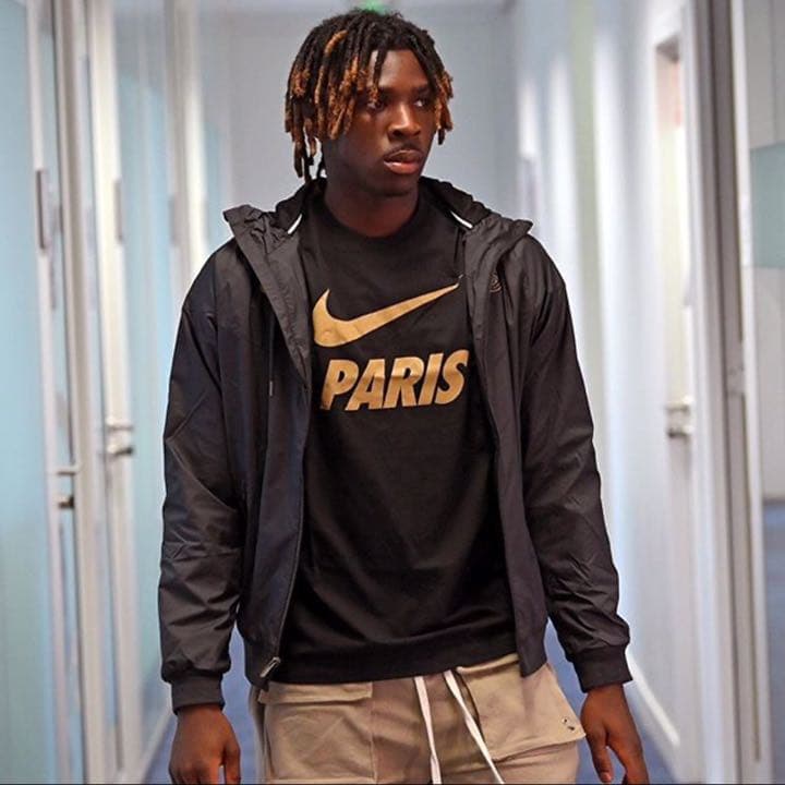 パリサンジェルマン NIKE ウインドランナー Mサイズ