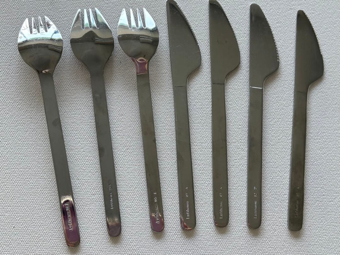 12社航空会社ステンレス製カトラリーセット 84点