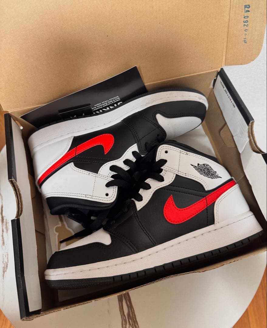 シューズ(男性用) NIKE AIR JORDAN 1 MID BLACK/CHILE 23cm