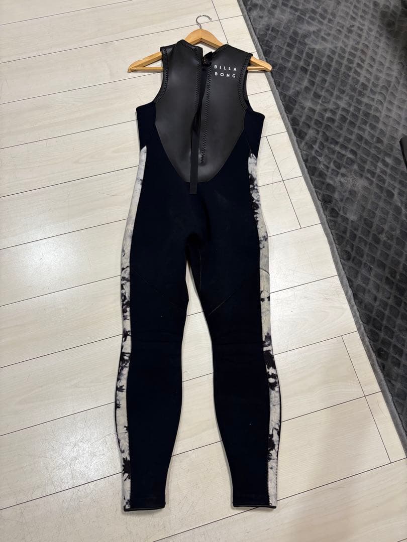 ウエットスーツ