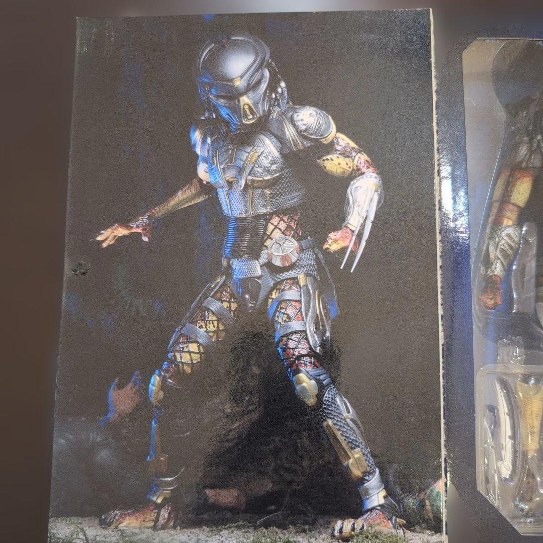 フジティブ　プレデター アルティメット 7インチ アクションフィギュア　ネカ