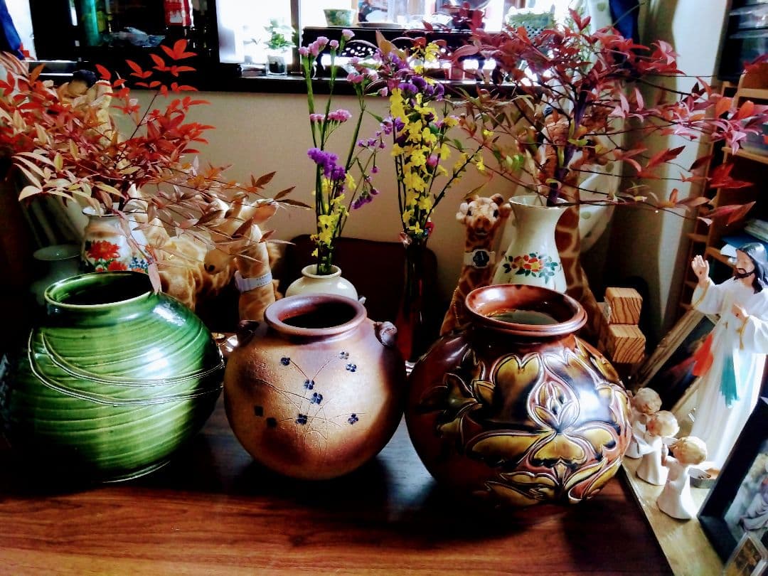 備前焼き?陶器製花瓶 .2313グラム位