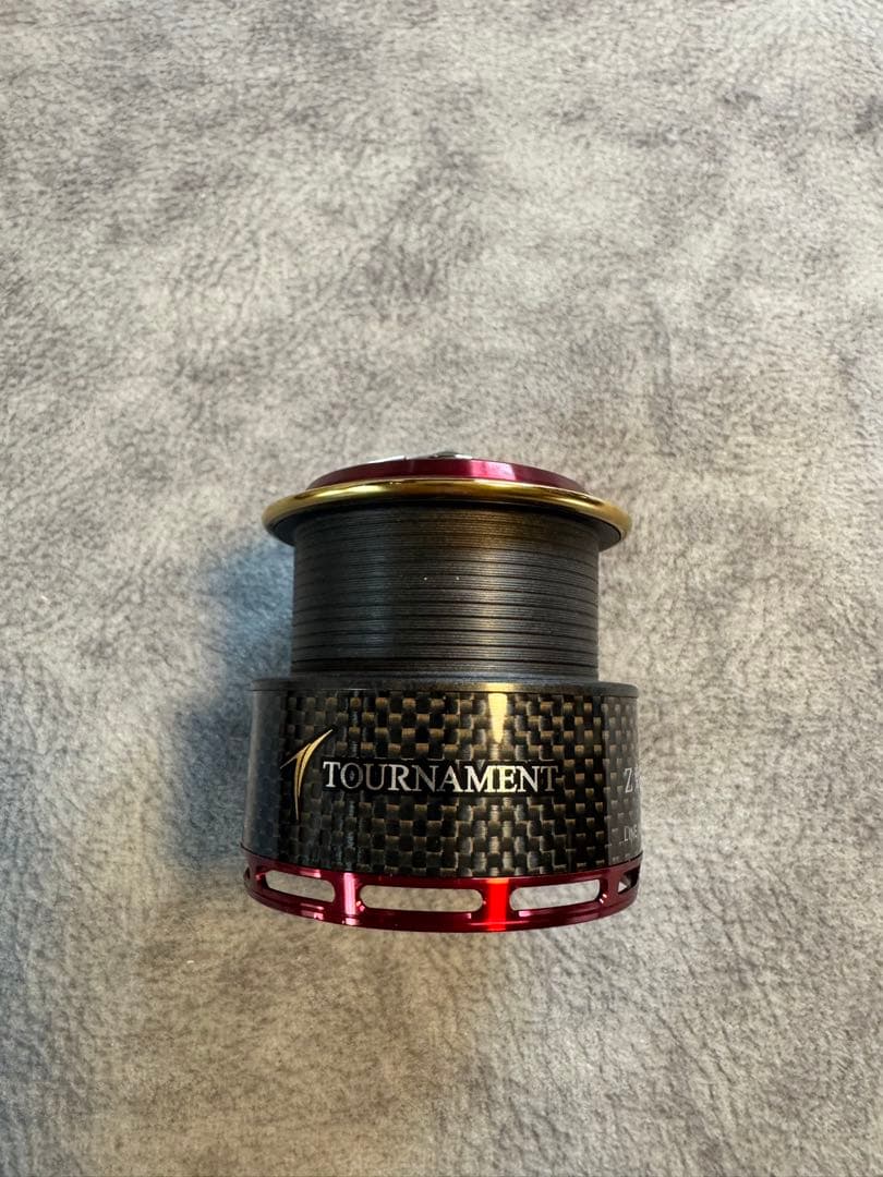 美品 09トーナメントISO Z3000LBD+競技スプール