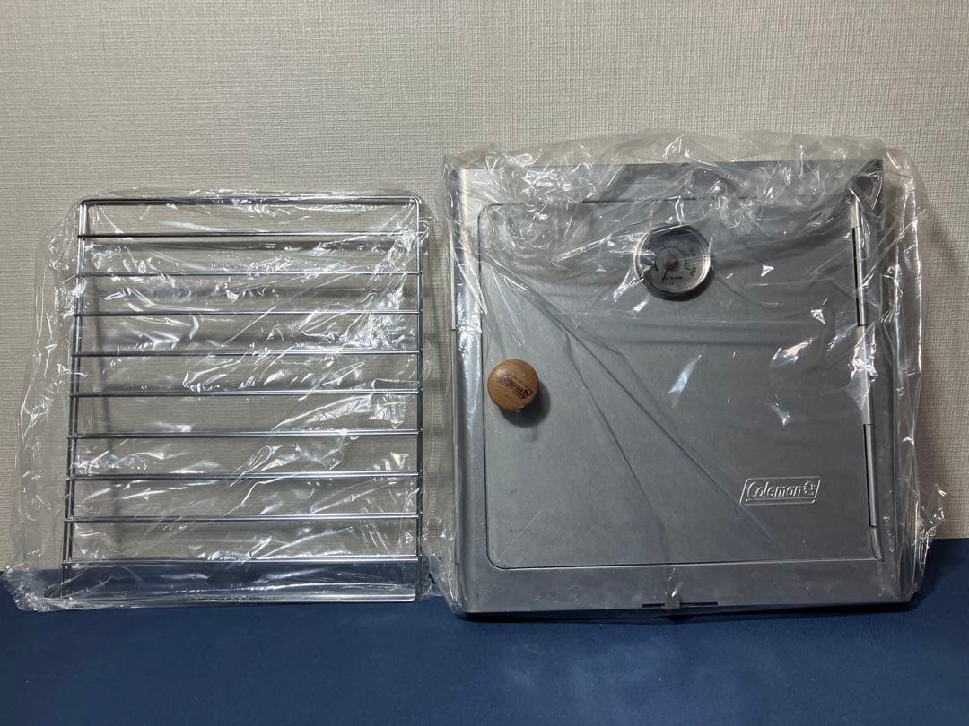コールマン スモーカー 燻製器オーブン￼￼ ( 未使用 )