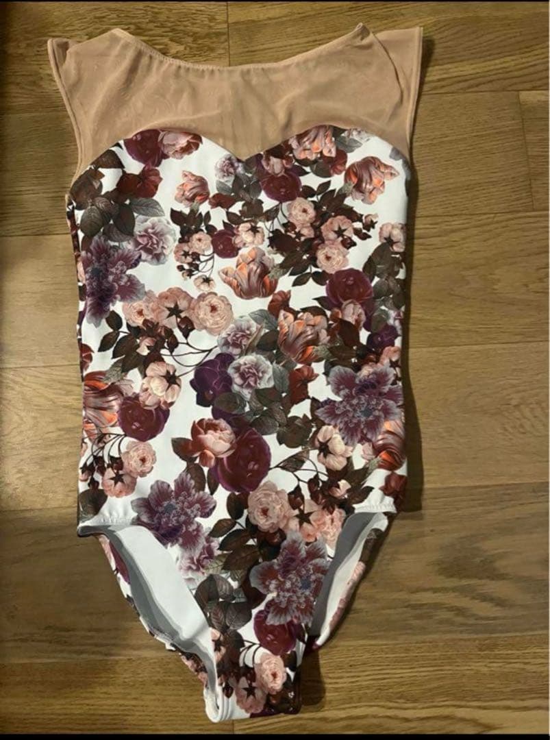 【新品未使用タグ付き】Stinaスティナ　レオタード（L）