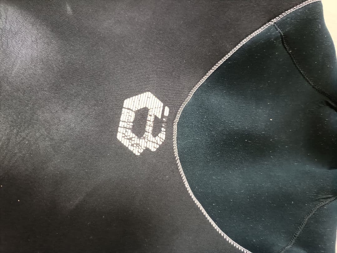 BEWET ビーウェット　セミドライ　ウエットスーツ　裏起毛　ネックエントリー