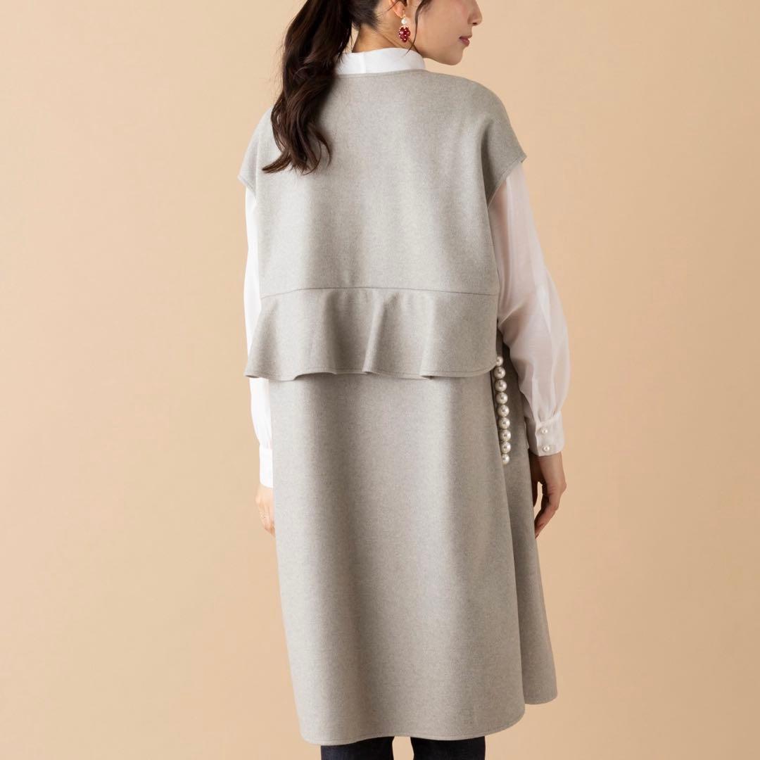 ローズティアラ　新品未使用　バックフリルジレ