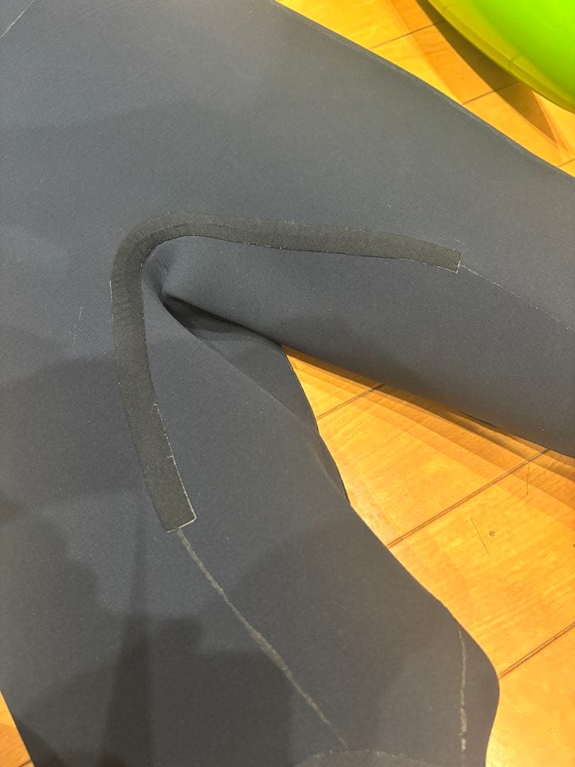 AIRTIGHT シーガルウェットスーツ　Lサイズ