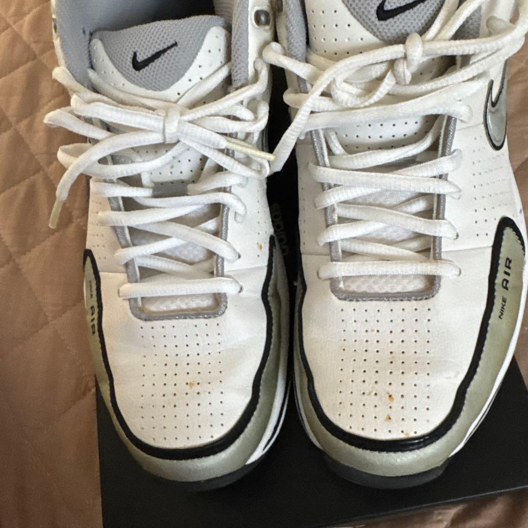 Nike Air シューズ　バッシュ