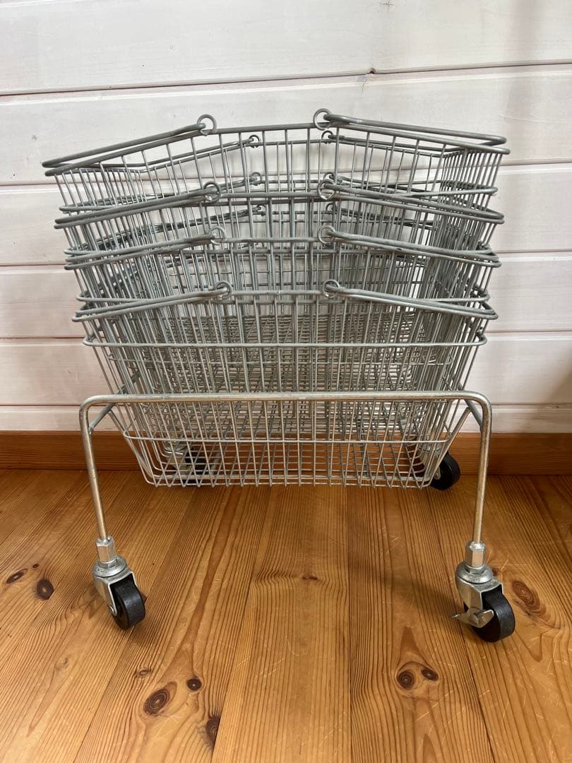 ※※009※※スタッキング　買い物カゴ　キャスター付き　ディスプレイ