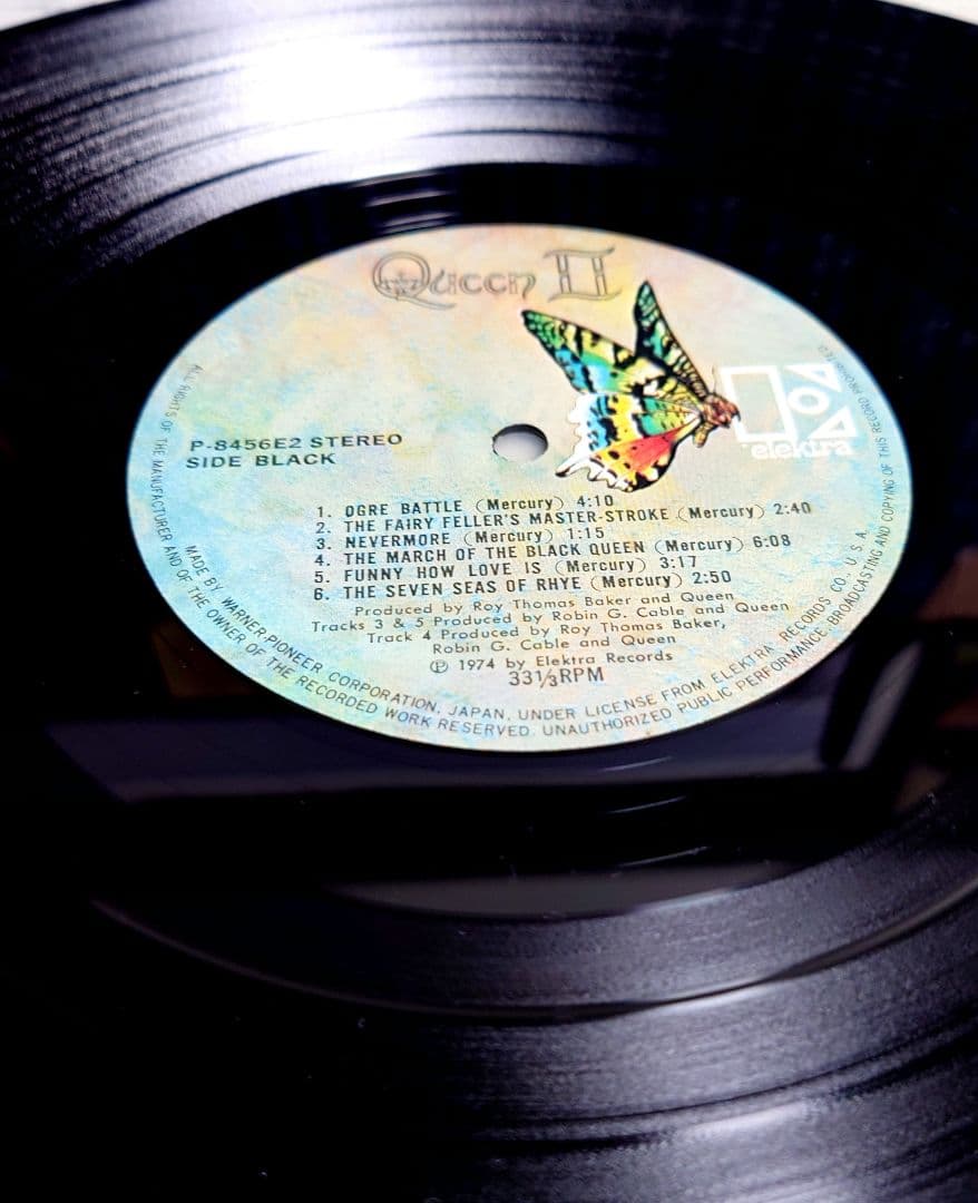 「クイーンⅡホワイト・クイーンとブラック・クイーンの啓示」 QUEEN Ⅱ初盤