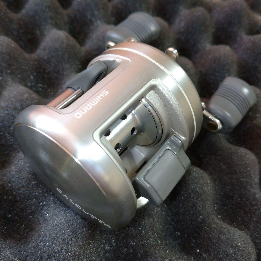 シマノ 初代カルカッタ100 新品未使用 デッドストック カルカッタ 100