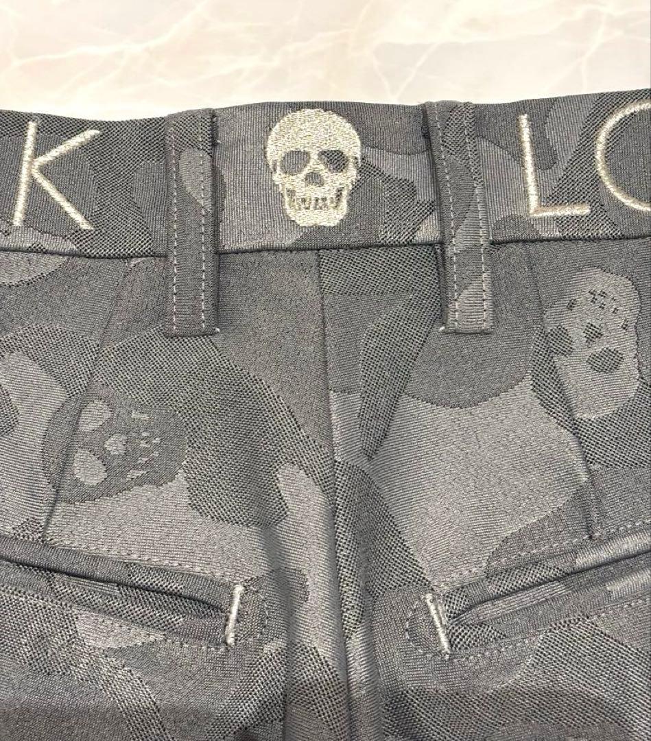 美品MARK&LONA スカル迷彩ゴルフハーフパンツ M