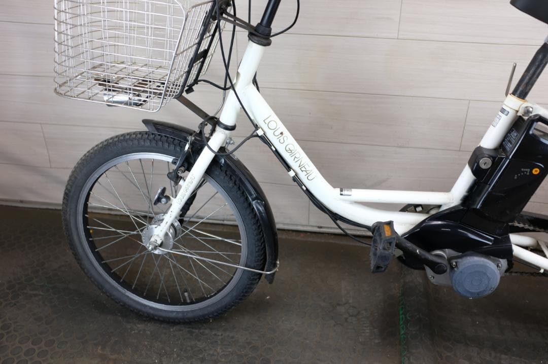 LOUIS GARNEAU　18インチ　3段　8.9Ah（5点灯）充電器あり