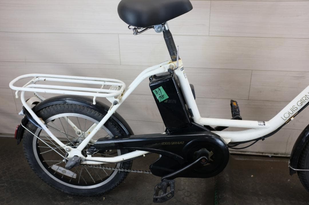 LOUIS GARNEAU　18インチ　3段　8.9Ah（5点灯）充電器あり