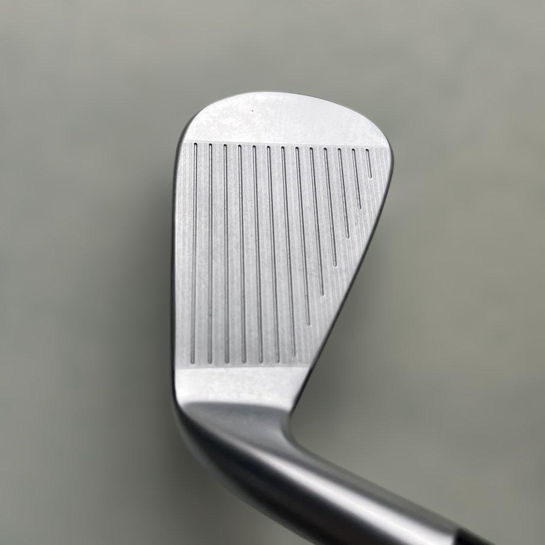 【ほぼ新品】Srixon ZX4 ７番単品アイアン