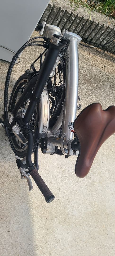 W*h様 ハリークイーン 折りたたみ式 自転車 ジャンク品