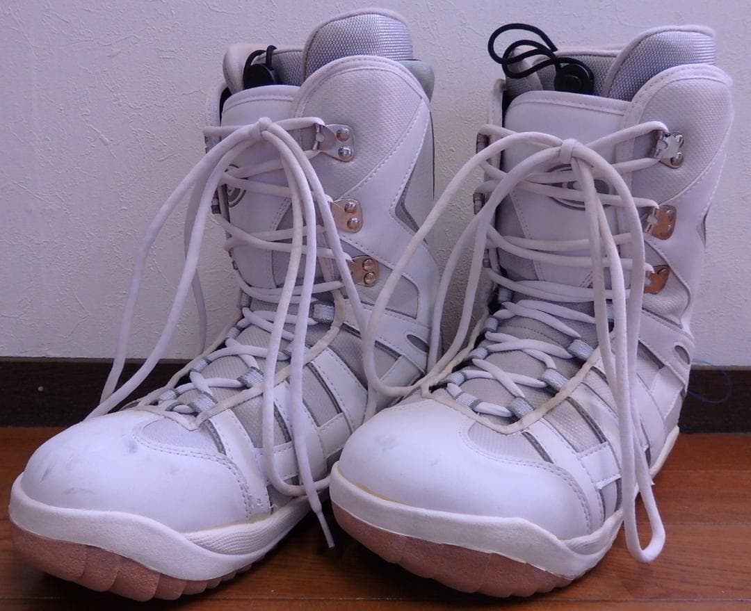 ARBN,GRAVY　３点セット　板約150ｃｍ、ブーツ28.0ｃｍ