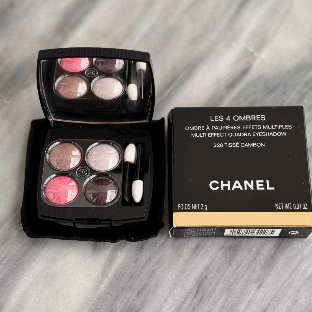 CHANEL シャネル レ キャトル オンブル 228 ティセ カンボン 箱付き