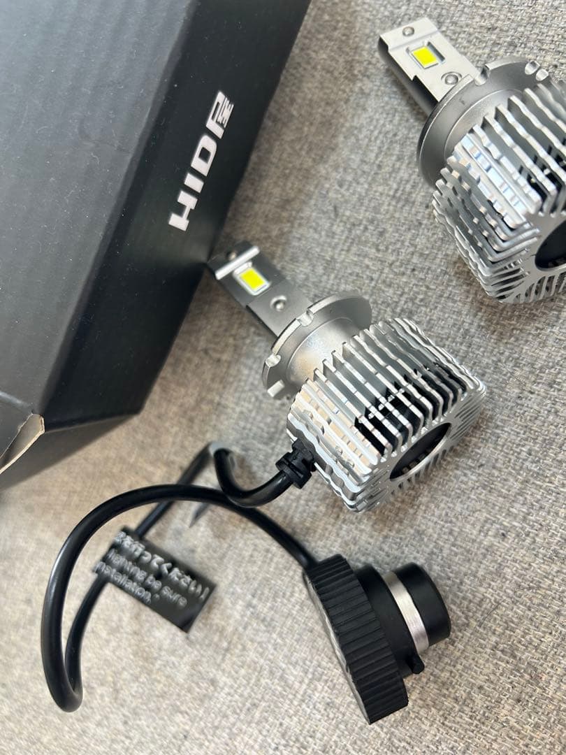 HID屋　LEDヘッドライト バルブ D4S用　2個セット