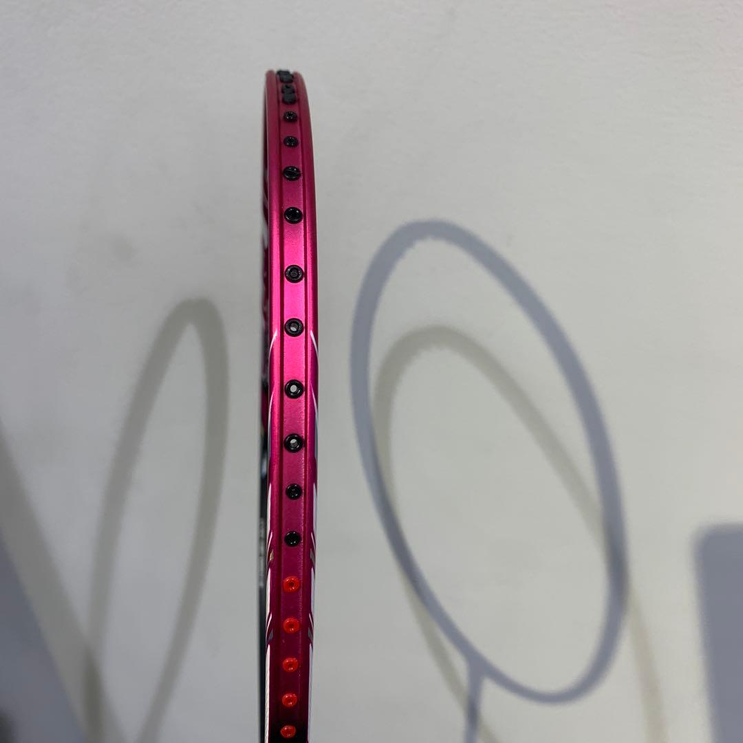 新品　ウィルソンバドミントンラケット RECON P3600 5UG5