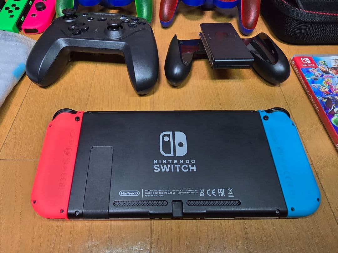 Nintendo Switch 本体及び複数周辺機器