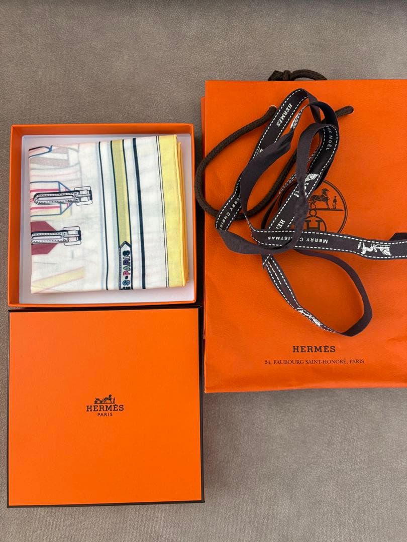 エルメス　ハンカチーフ　サングル・アン・フィネス　ジャスミン　綿コットン新品