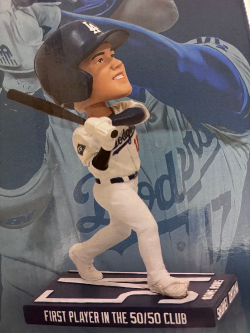 ロサンゼルス・ドジャース キャップとフィギュアセット