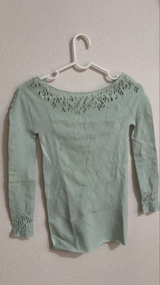 新品　dance sport ノーソーイングニット　緑　春　バレエ　ピラティス