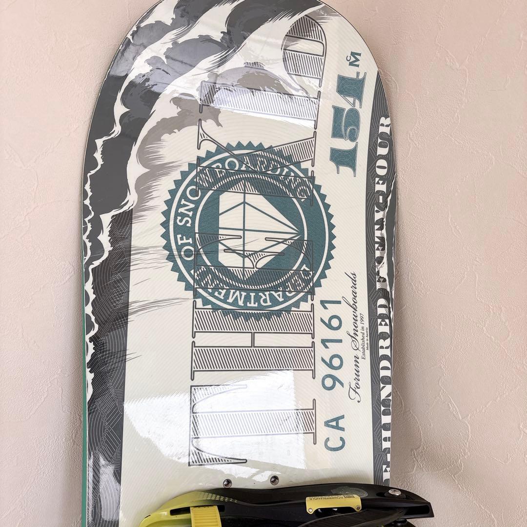 フォーラム　スノーボード　板　スノボ　ビンディング　バインディング　ボード　美品