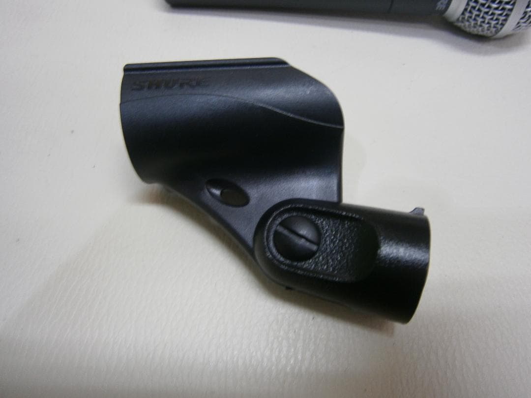 SHURE・シュアー＜SM58＞純正ホルダー付き