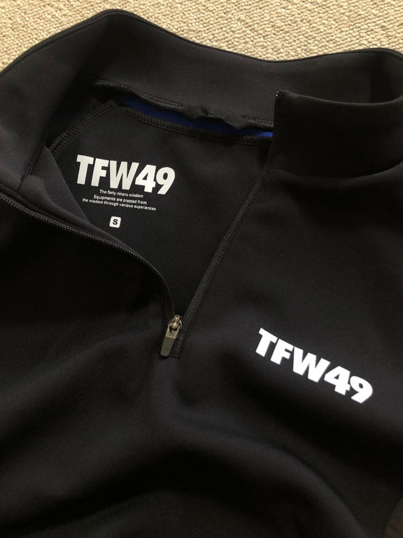 TFW49 MOCK NECK HALF ZIP サイズS ブラック　未使用