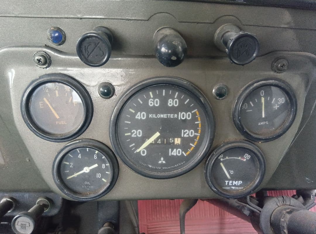 希少 三菱ジープJ54 メーター ジャンク品扱いで