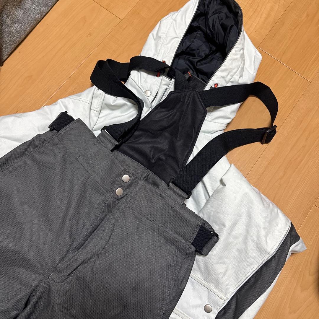 PHENIX フェニックス スキーウェア 上下セット フード付きPHW2281