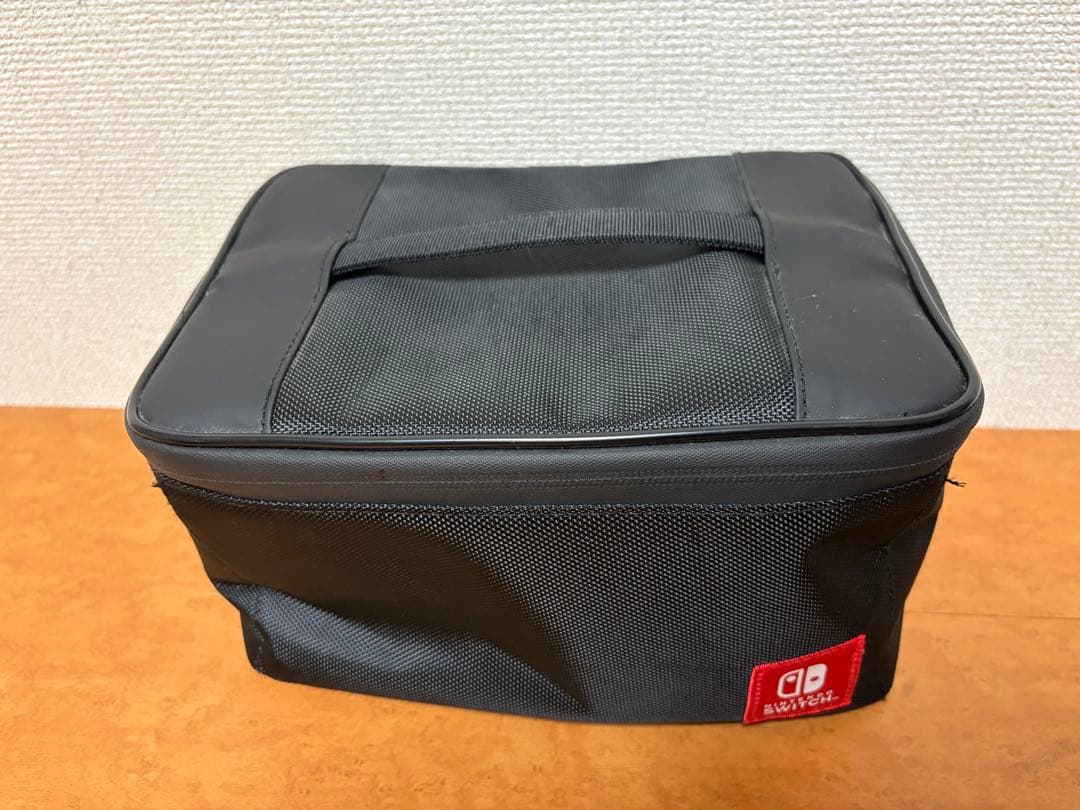 Nintendo Switch 本体 Joy-Con付き　SDカード付き　箱なし