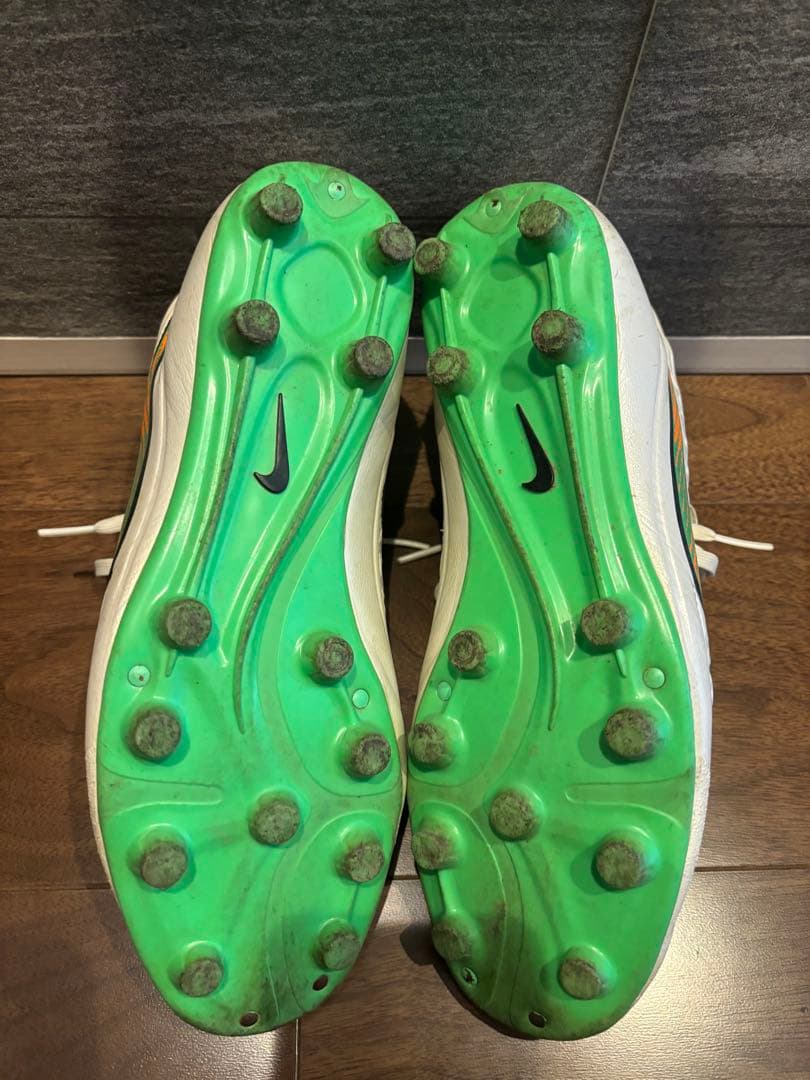 Nike サッカー　スパイク　magista マジスタ