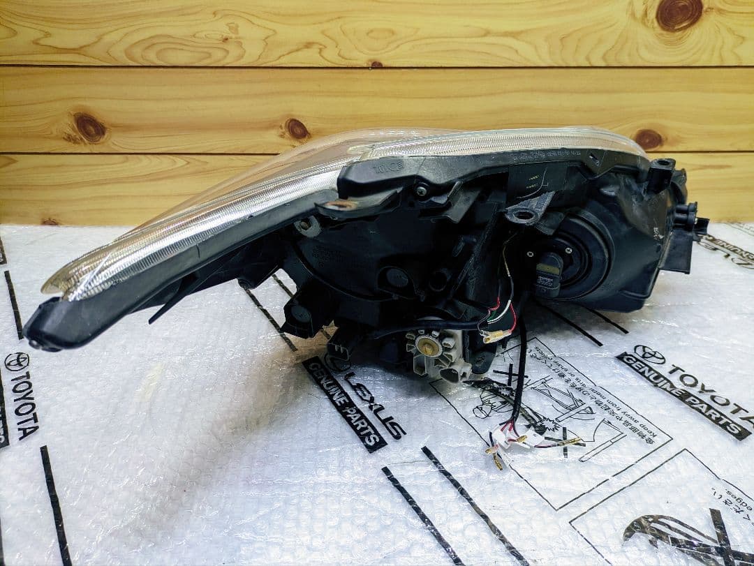 30プリウス LED ヘッドライト ツーリング US仕様 USDM 黄ばみ無し