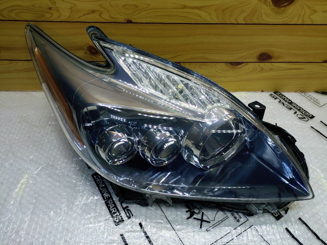 30プリウス LED ヘッドライト ツーリング US仕様 USDM 黄ばみ無し