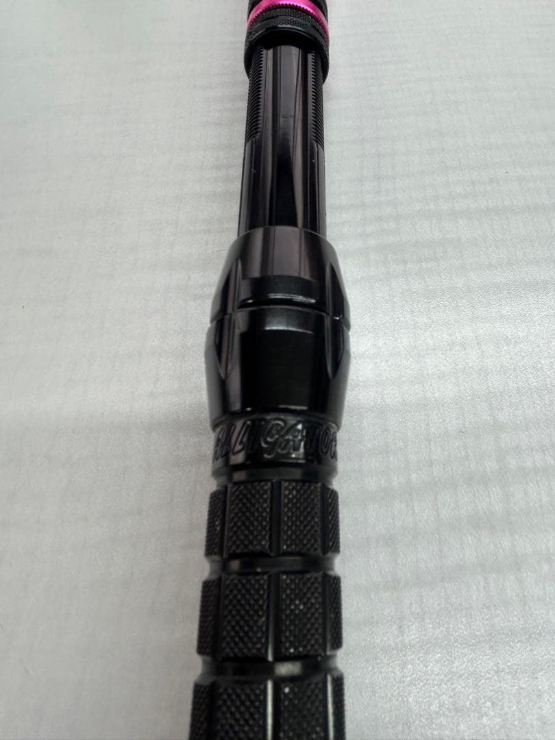 アリゲータースタンディング ギルオンスロート 14-160 黒/ピンク