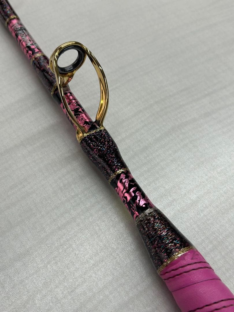 アリゲータースタンディング ギルオンスロート 14-160 黒/ピンク